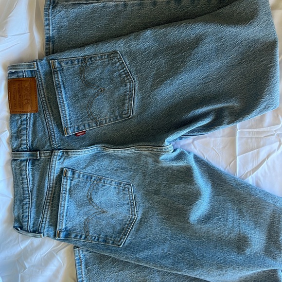 Levi’s Straight Leg Denim Jeans - Picture 5 of 7